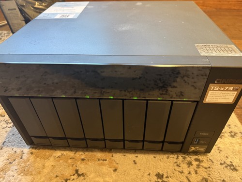 Qnap 873 bay - 8, nas