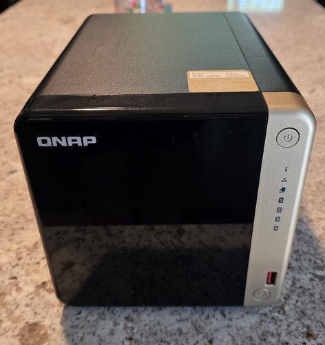 Qnap 464 4bay fully loaded - ts-464,