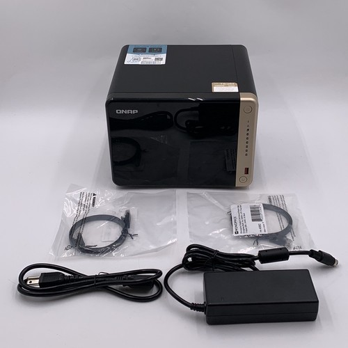 Qnap 664 bay celeron - bay,